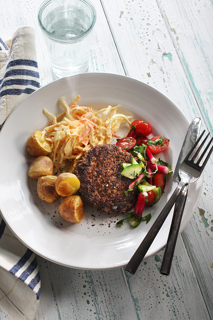 viktväktarna Grillade nötfärsbiffar med het coleslaw