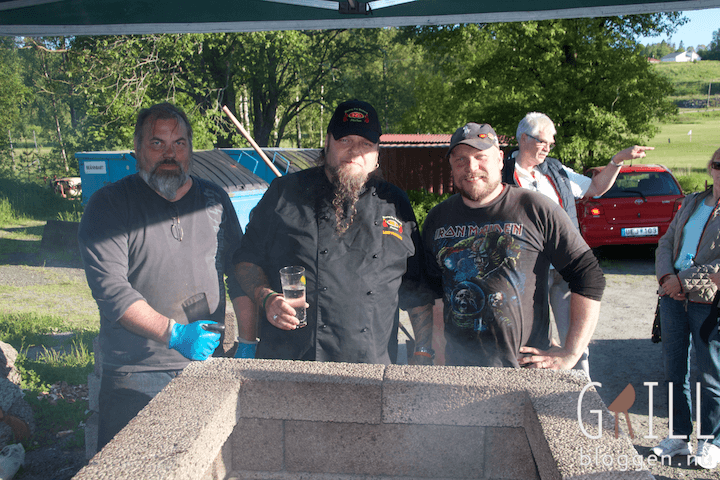 FLAMING PIG BBQ 113