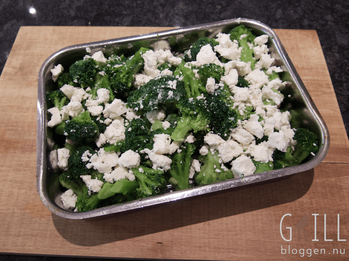 ugnsgratinerad broccoli fetaost